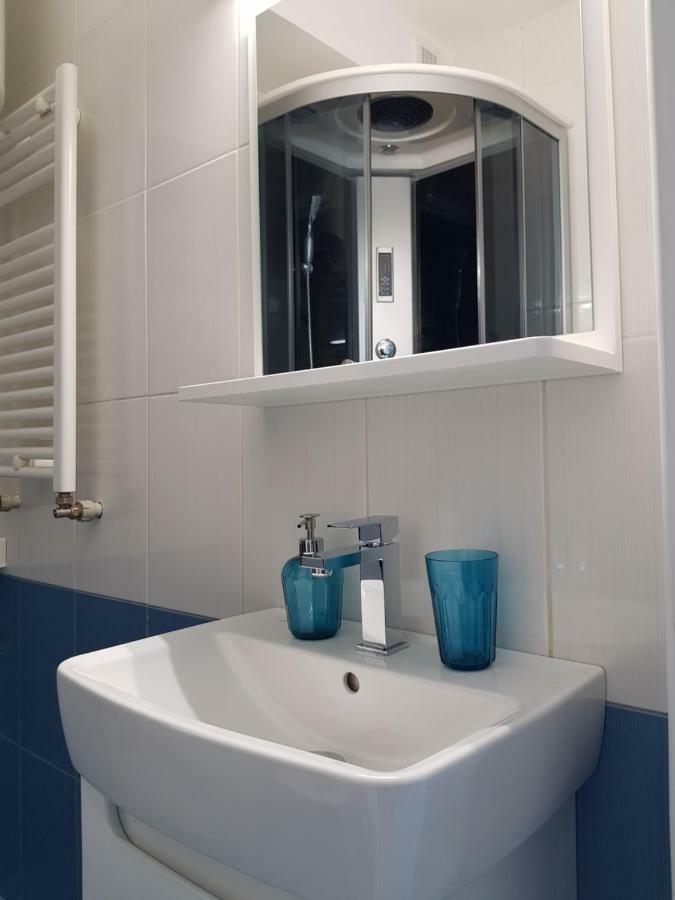 Cozy&Elegant New Studio In Бухарест Экстерьер фото